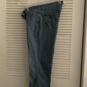 Women’s Mid-Rise Jeans